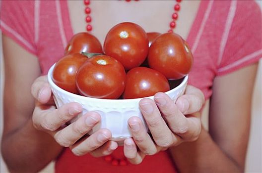 手,拿着,白色,碗,西红柿