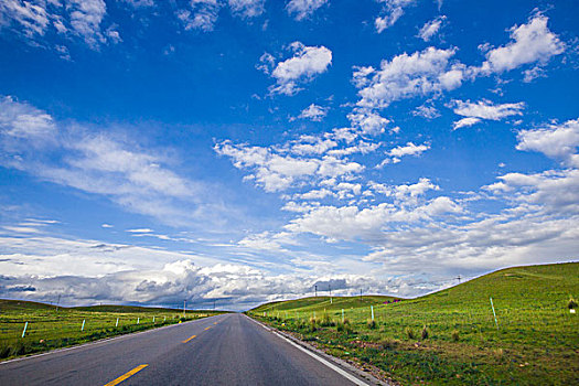 草原上的公路