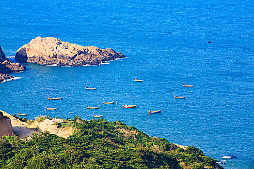 礁石,海浪,海岸线,山,海面