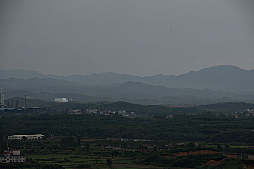 大山,高楼,建筑群,铁塔,河边,农村,田野,草坪,暴风雨,乌云,工业,厂房,远山