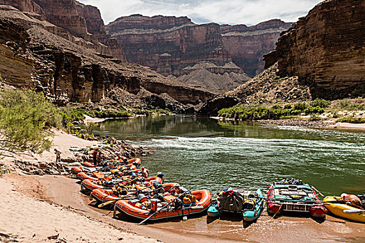 乘筏,科罗拉多河,大峡谷国家公园,亚利桑那,美国