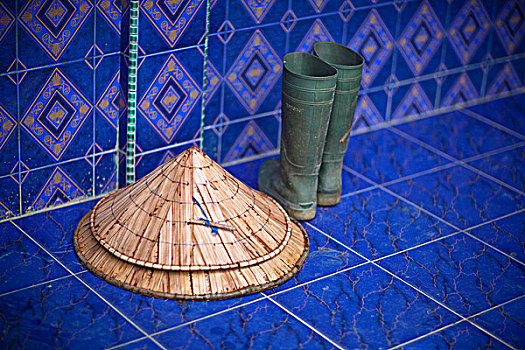 锥形,帽子,绿色,胶靴,砖地,苏门答腊岛,印度尼西亚