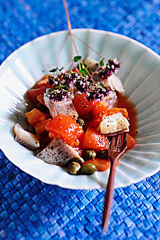 番茄沙拉,鲱鱼,马槟榔