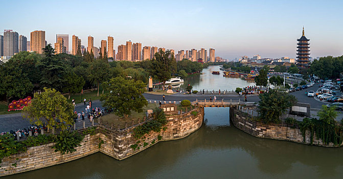 江苏省淮安市里运河清江大闸景区城市风光