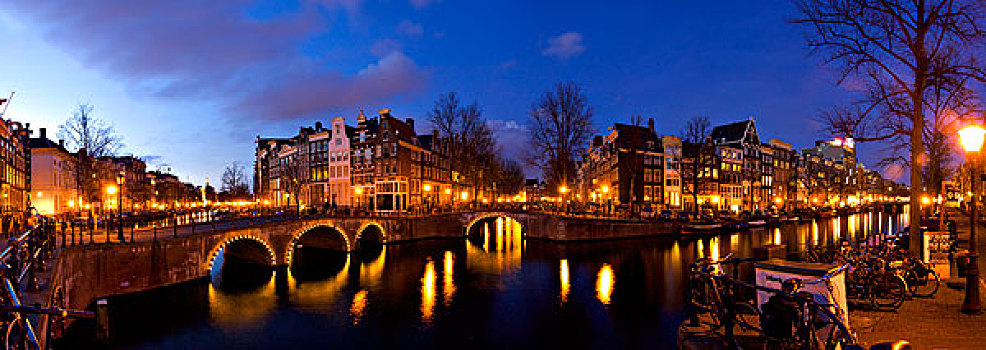 荷兰,荷兰南部,阿姆斯特丹,运河,夜晚