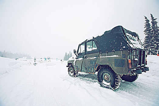 越野车辆,积雪,地点,乌克兰