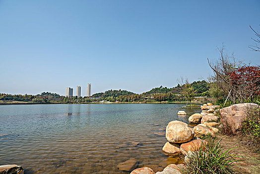 长沙麓谷尖山湖风光