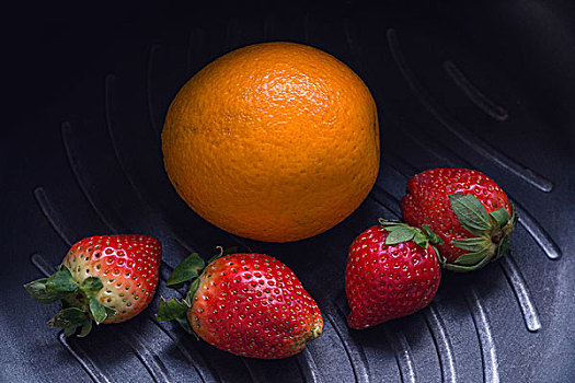 橙子和草莓