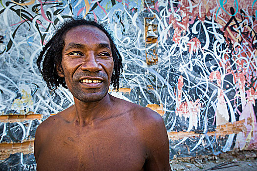 男人,头像,正面,墙壁,遮盖,涂鸦,哈瓦那,古巴