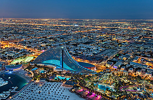 航拍,城市,迪拜,阿联酋,黄昏,朱美拉海滩酒店,码头,前景