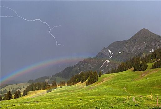 雷暴,阿尔卑斯山,瑞士,欧洲