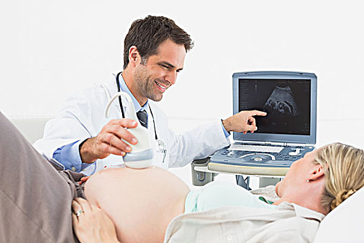 高兴,医生,展示,孕妇,婴儿