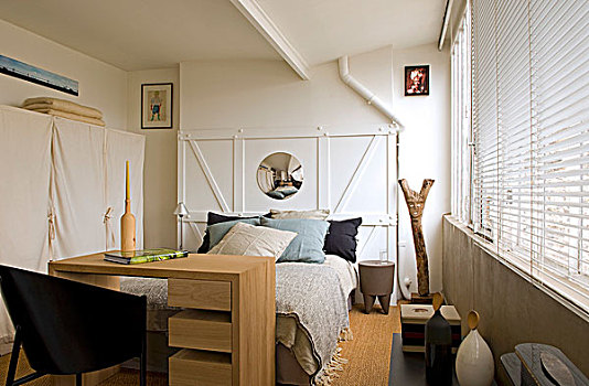 书桌,脚,床,白色,木墙,乡村,现代,卧室,闭合,百叶窗,窗户