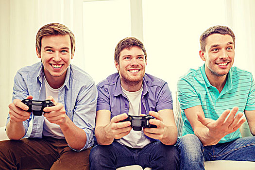 友谊,科技,比赛,家,概念,微笑,男性,朋友,玩电玩,在家