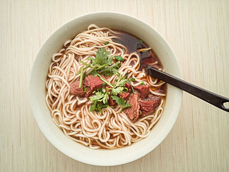 一碗牛肉面特写