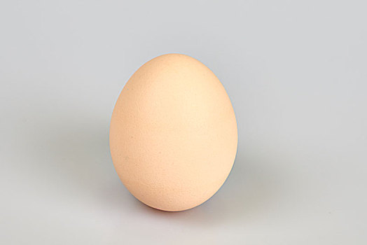 一个竖立的鸡蛋
