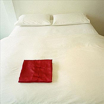 红色,睡衣,床
