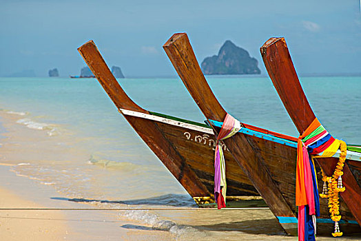 木船,热带沙滩