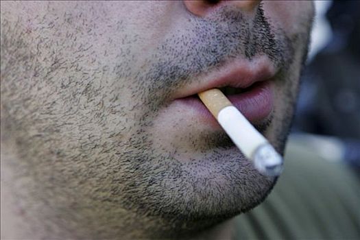 留胡须,男人,吸烟,过滤嘴香烟