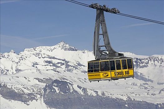 吊舱,校车,粪便,袛园,滑雪胜地,白色,竞技场,高处,云海,瑞士