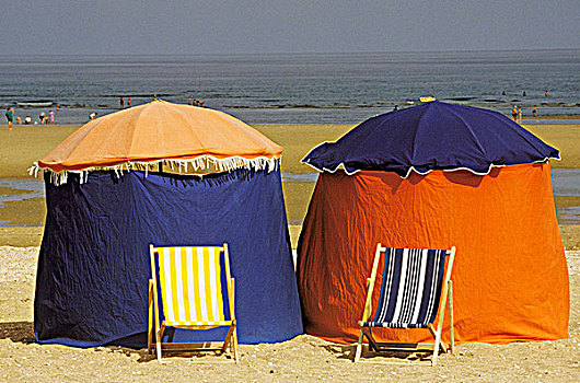 法国,诺曼底,苹果白兰地,海滩,折叠躺椅,太阳