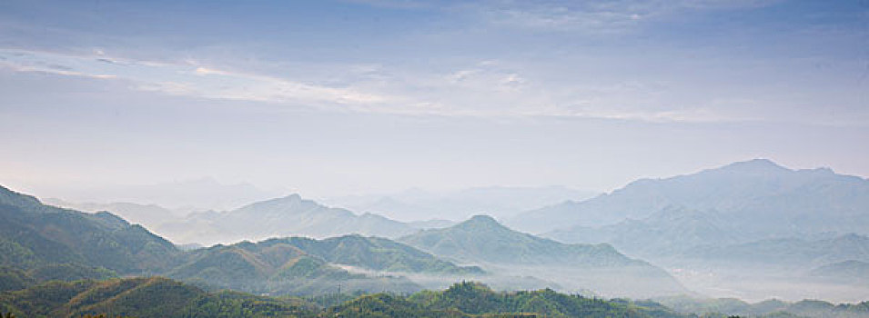 大别山群山