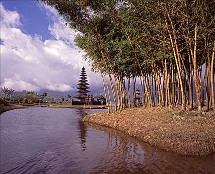 庙宇,布拉坦湖,巴厘岛,印度尼西亚