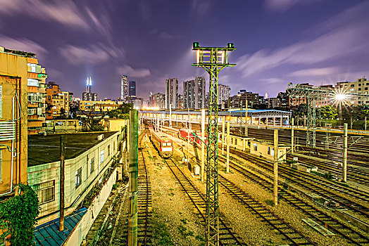 深圳罗湖夜景火车轨道风光