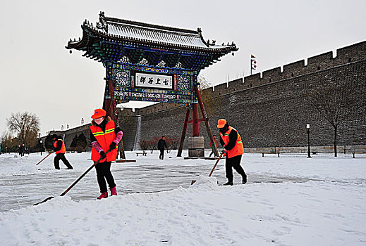 古城落雪