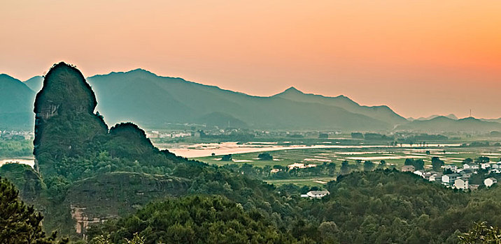 江西省鹰潭市龙虎山国家地质景区自然景观