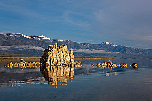石灰华,雕塑,正面,内华达山脉,南,区域,自然保护区,莫诺湖,加利福尼亚,美国
