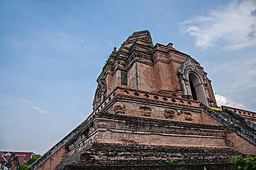 泰国清迈古城契迪龙寺,wat,chedi,luang,主佛塔