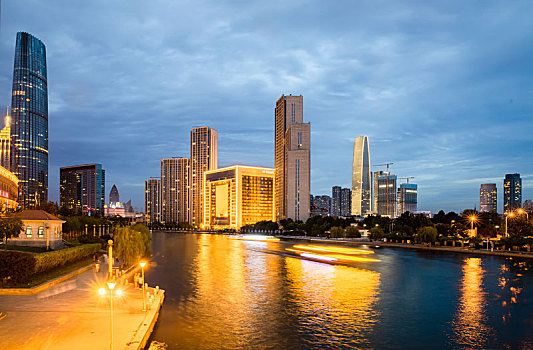 海河,夜色