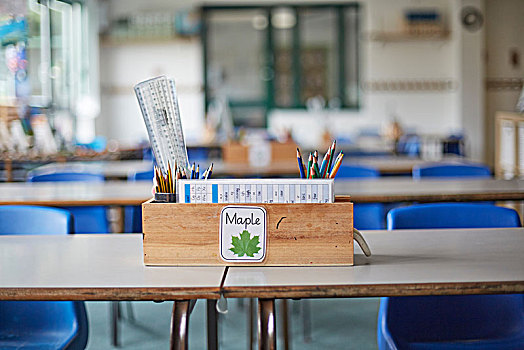 教室,书桌,木盒,满,铅笔,尺子,小学