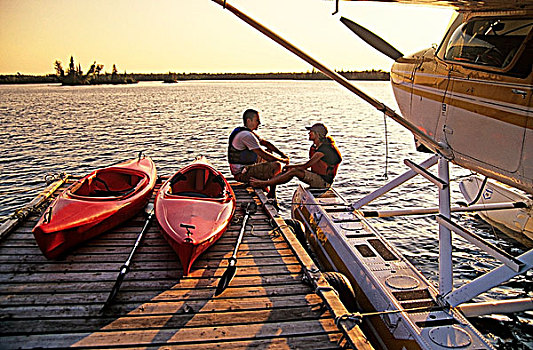 伴侣,皮划艇,码头,水獭,怀特雪尔省立公园,曼尼托巴,加拿大