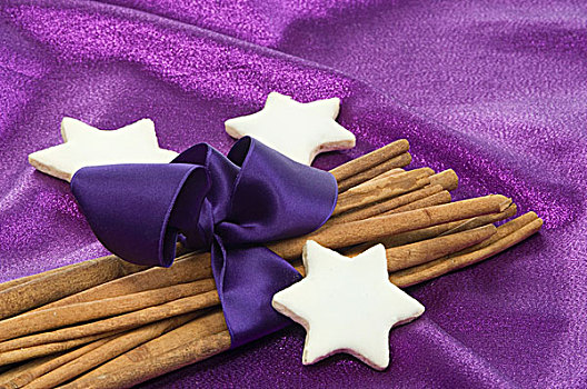 肉桂星,肉桂棒,包着,紫色,丝带