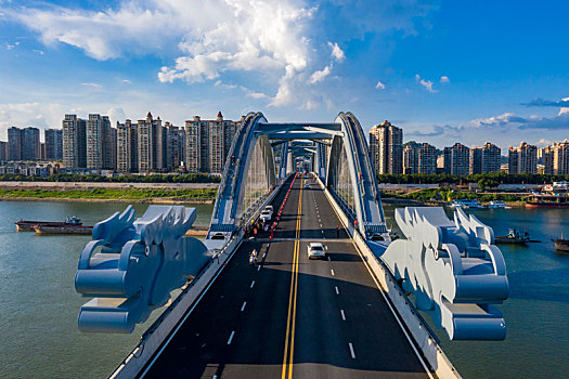 广西梧州,高旺大桥开放交通