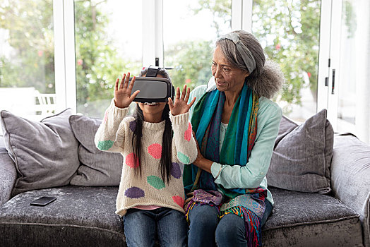 孙女,祖母,虚拟现实,耳机,客厅