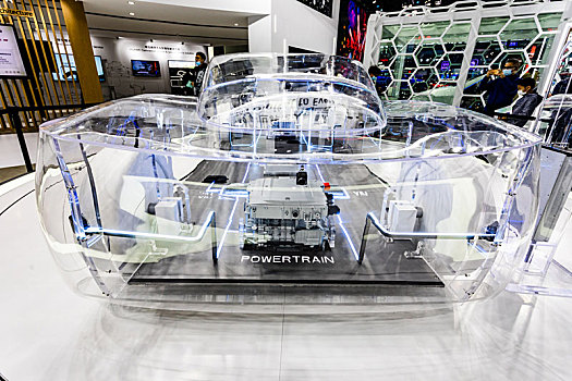 北京车展上的汽车内部电子电路展示车