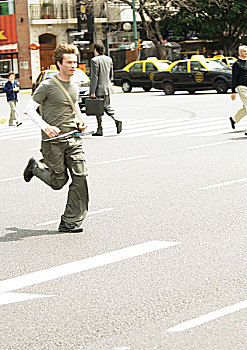 男青年,跑,城市街道