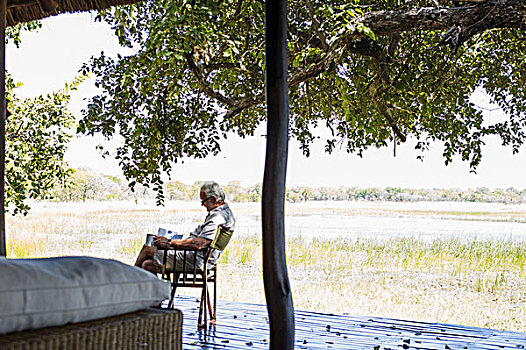 老人,放松,狩猎小屋,国家公园,赞比亚