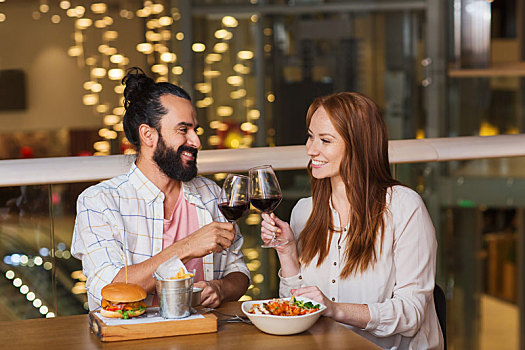 情侣,就餐,喝,葡萄酒,餐馆