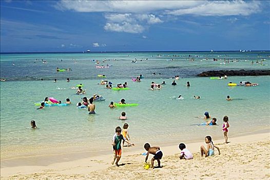 夏威夷,怀基基海滩,拥挤,游客,孩子,晴天,无肖像权