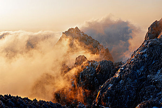 黄山,雪景,光明顶,日出,阳光,雾