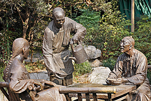 中国清代喝茶人物雕塑
