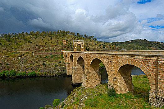 罗马,桥,上方,塔古斯河,河,卡塞雷斯省,埃斯特雷马杜拉,西班牙,欧洲