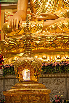 陕西西安法门寺合十舍利塔地宫中这宝函存放着释迦牟尼佛祖的真身舍利