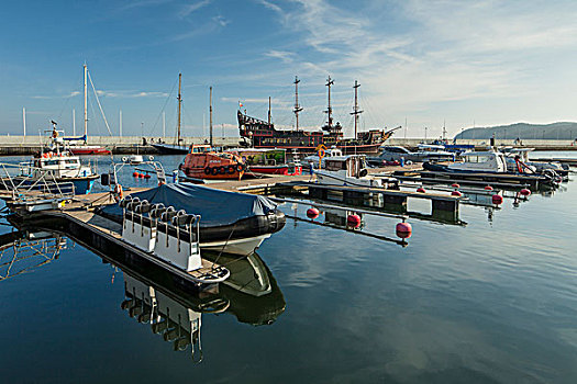 格丁尼亚,游艇,码头