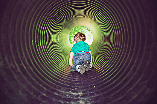 幼儿,爬行,玩,隧道