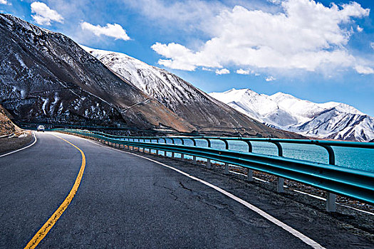 新疆,公路,蓝天,雪山,湖
